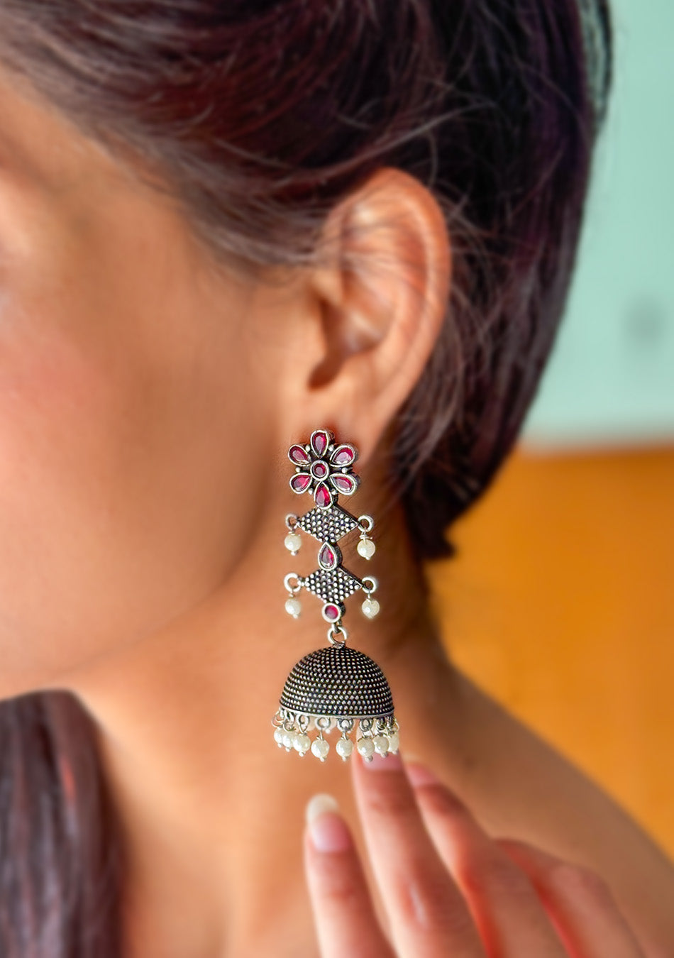 Ruby Noir Jhumka