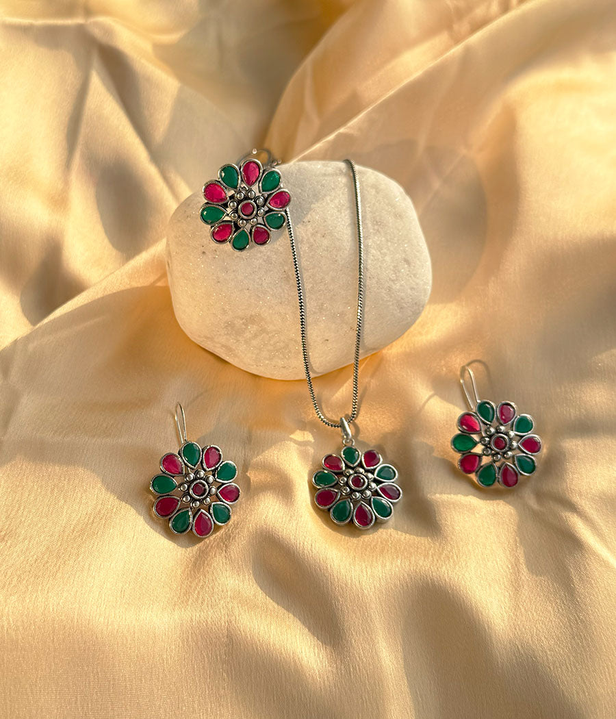 Crimson & Ivy Blossom Pendant Set