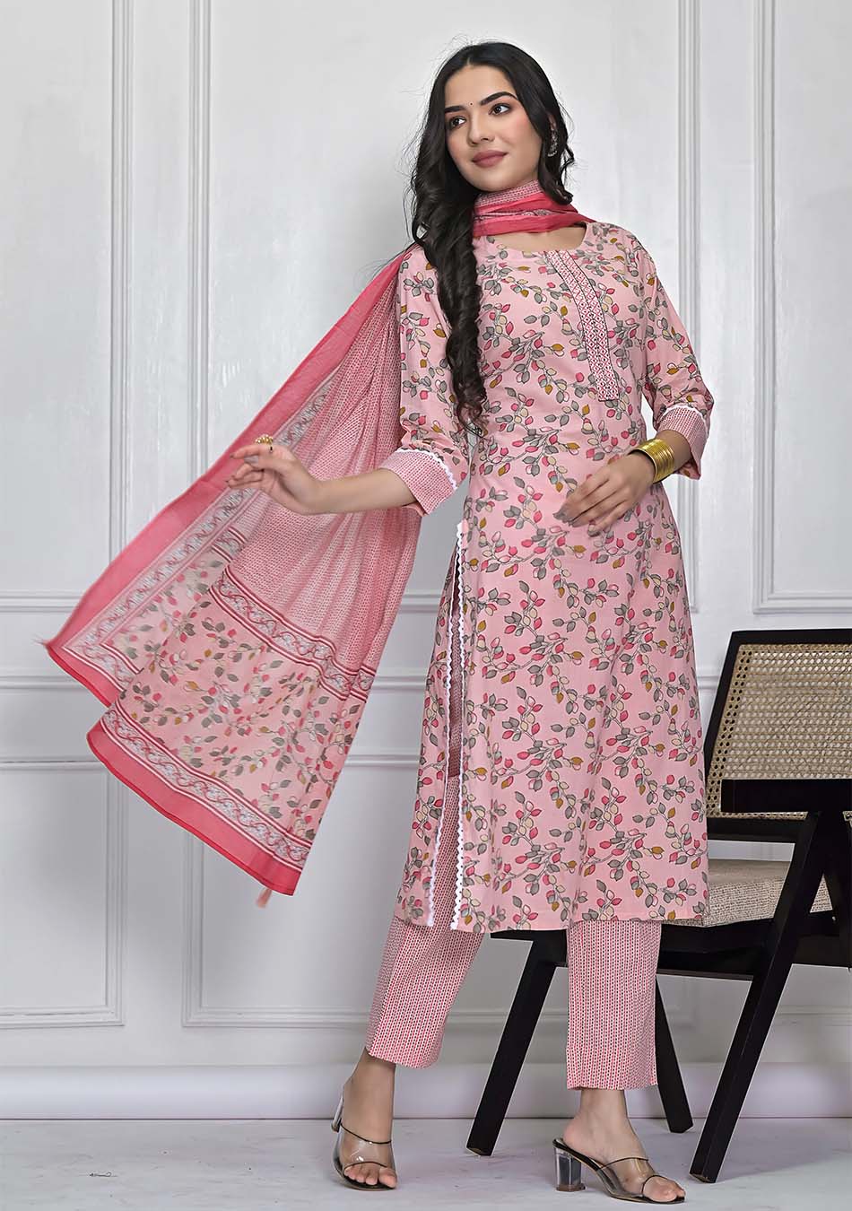 Pink Floral Print Kurta Pant Set With Dupatta