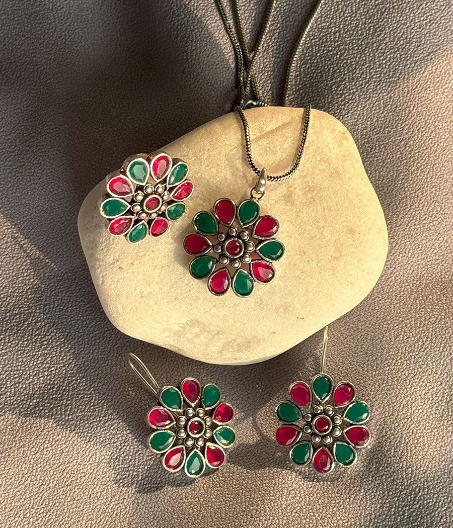 Crimson & Ivy Blossom Pendant Set