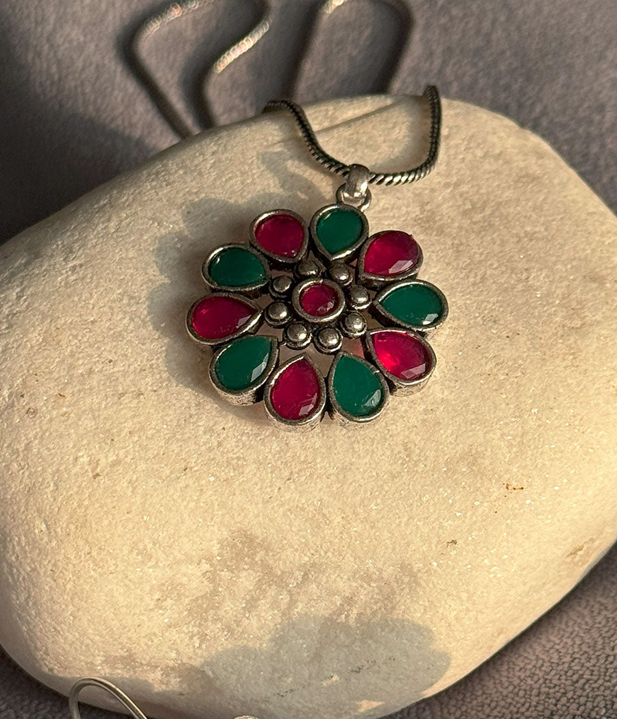 Crimson & Ivy Blossom Pendant Set