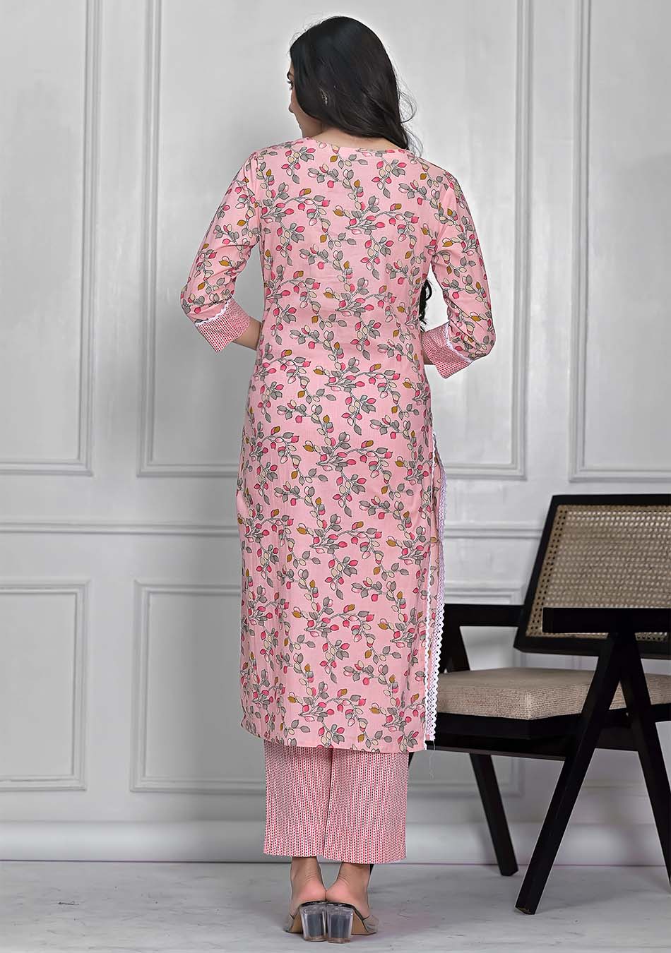 Pink Floral Print Kurta Pant Set With Dupatta