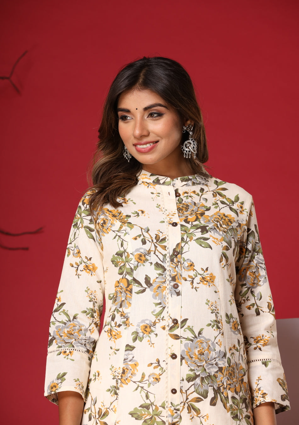 Off White Floral Print A-Line Kurta