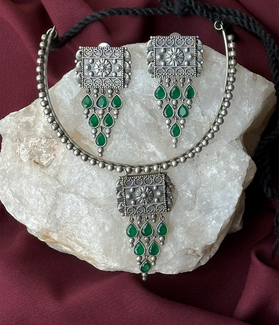 Emerald Oasis Choker Set