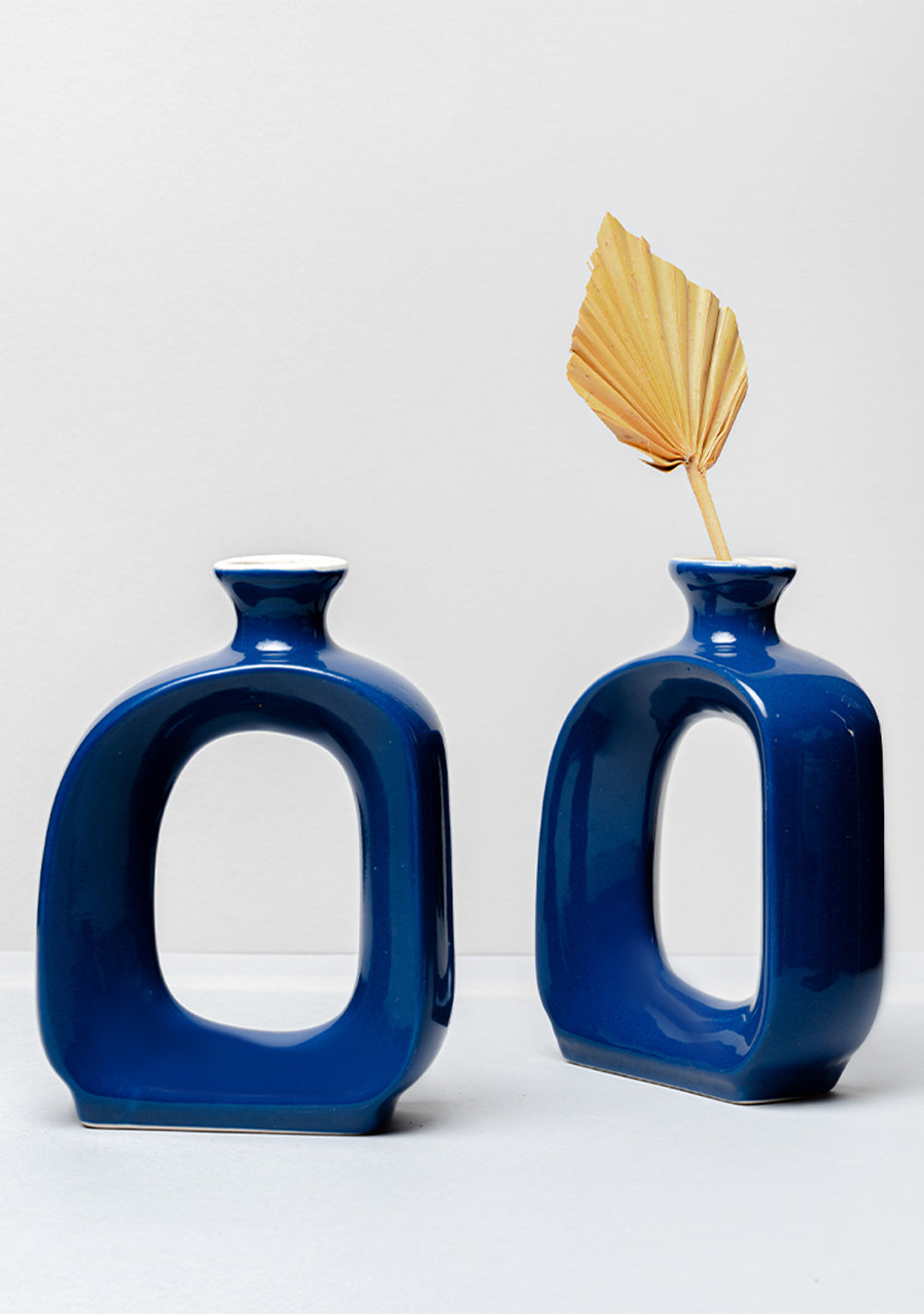 Dense Blue Vase Set