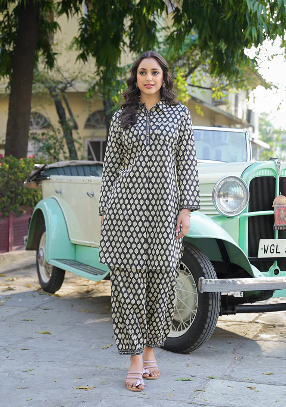 Black Ethnic Printed Cotton Fabric Shirt Kurta With Trouser
