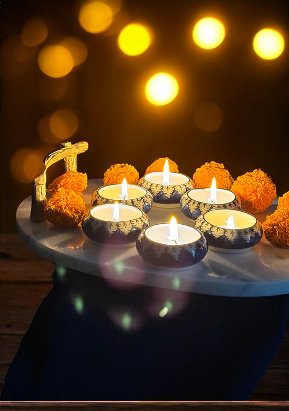 Blue Pottery Leaf design round Diyas - Set of 6