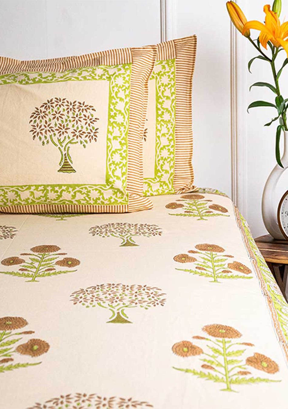 Chikoo Bedsheet