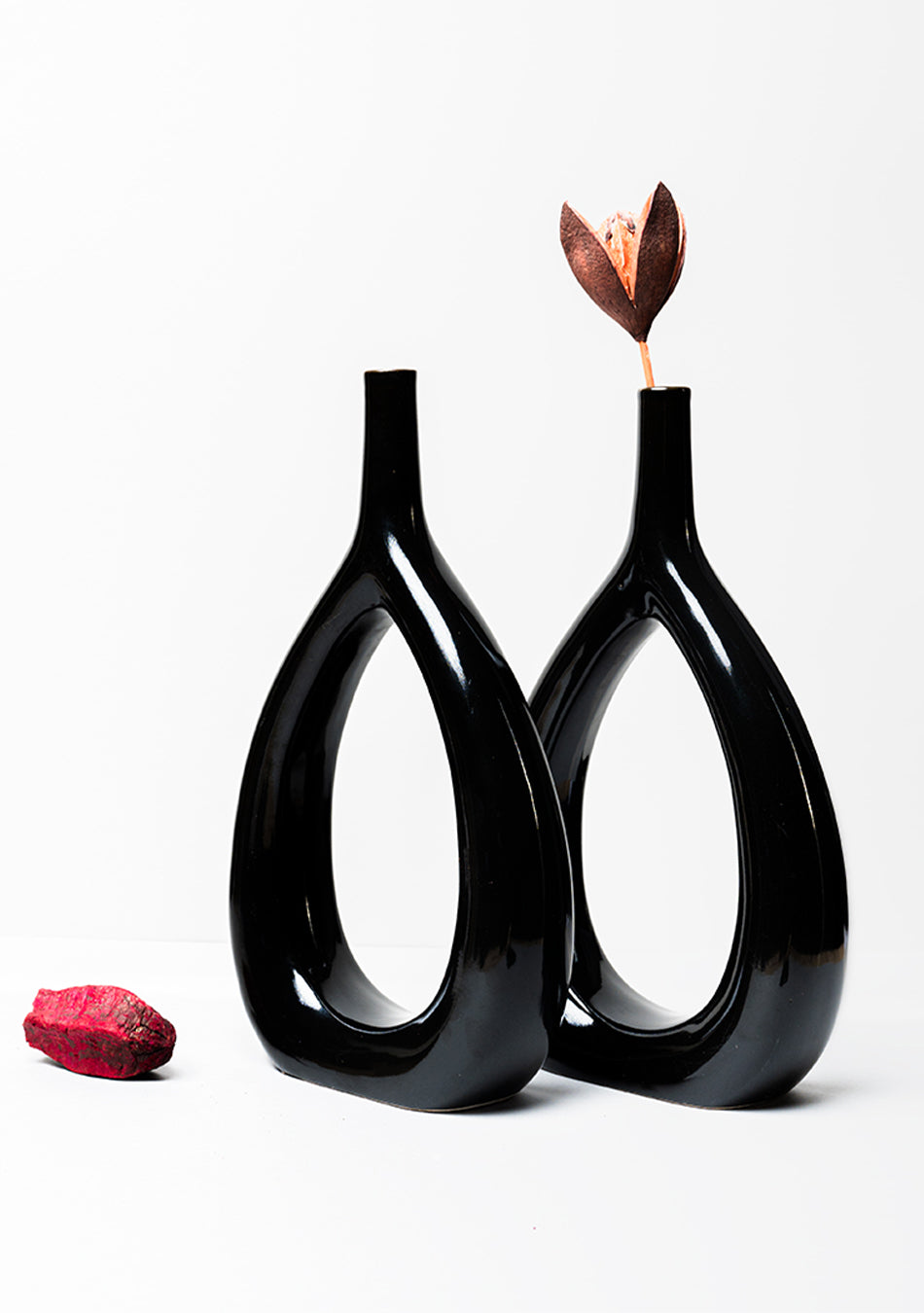 Loop Black Vase Set
