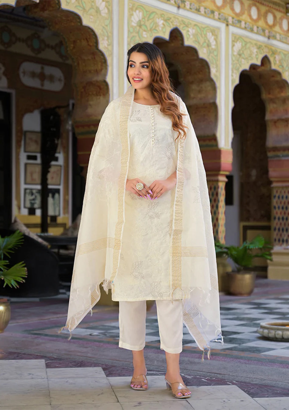 Cream Solid Chanderi Silk kurta Pant With Dupatta