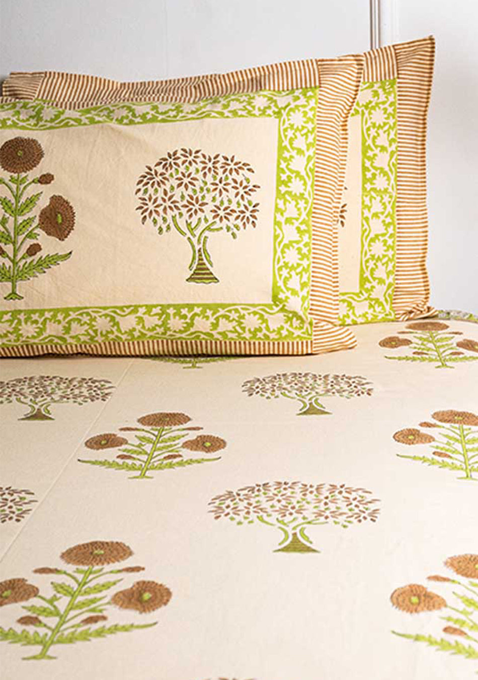 Chikoo Bedsheet