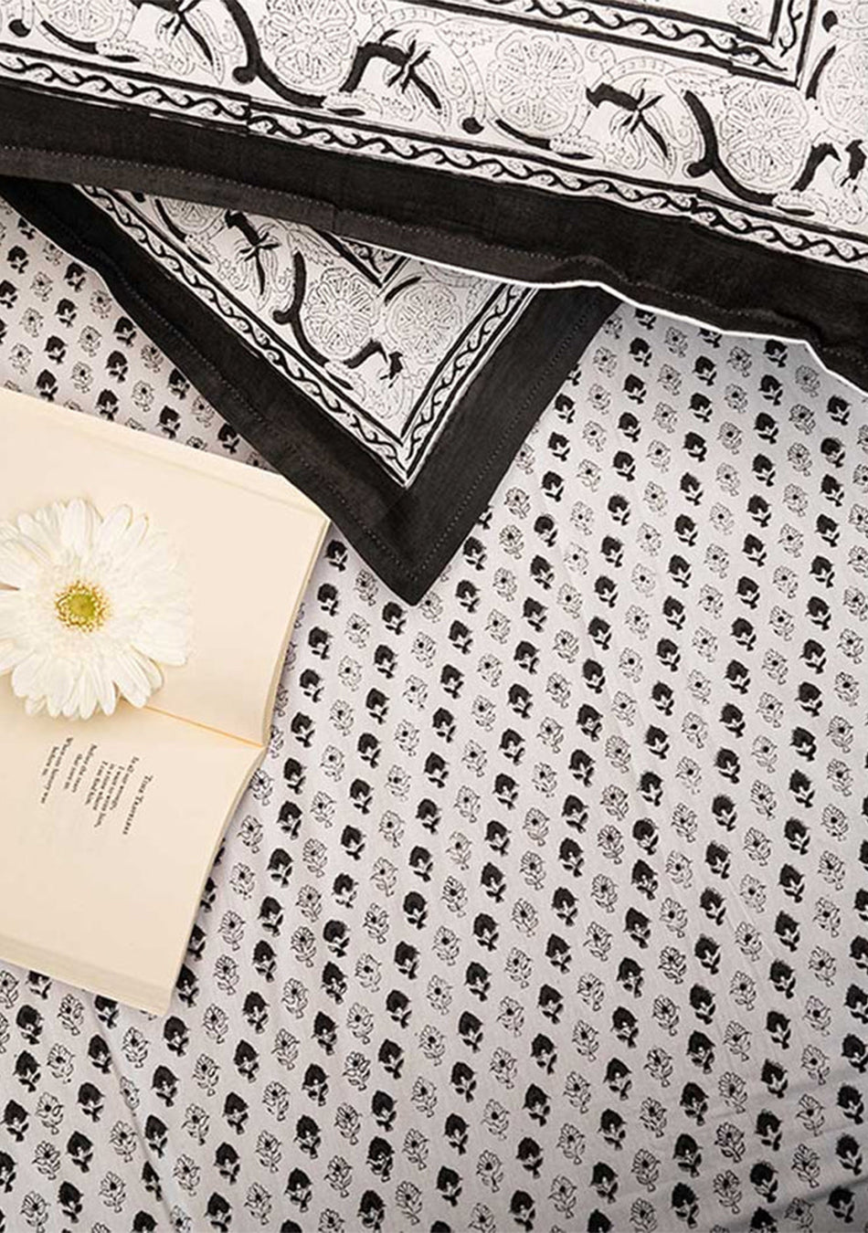 Blackberry Bedsheet