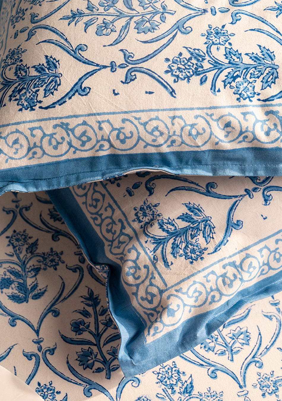 Blue Bouquet Bedsheet