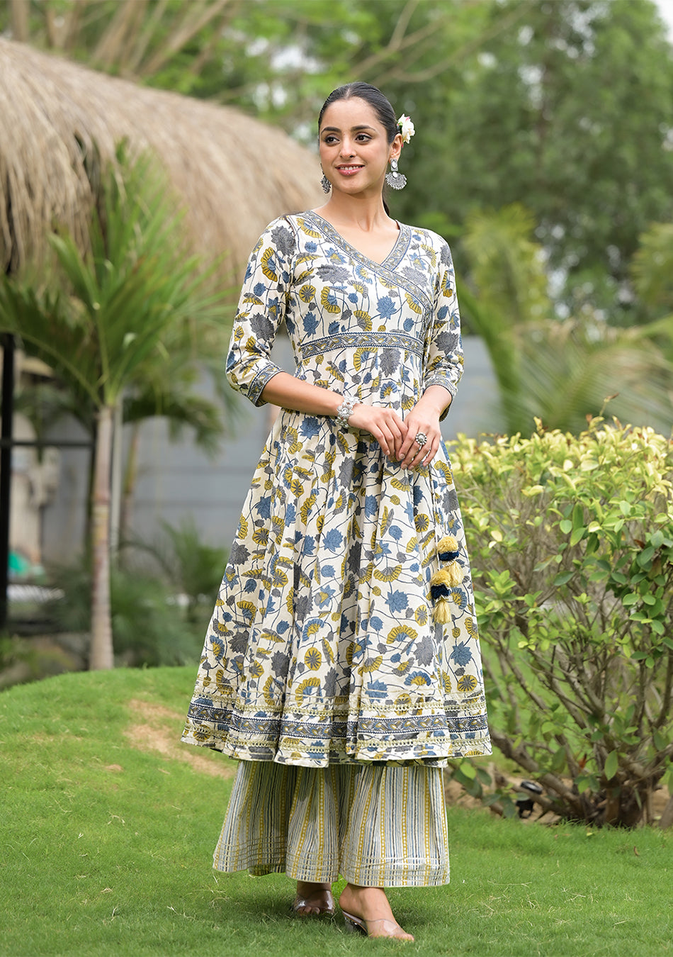 OffWhite Floral Print Kurta and Palazzo Set