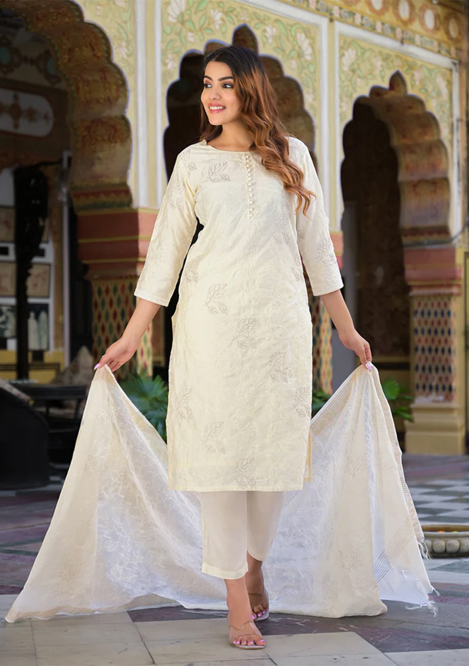 Cream Solid Chanderi Silk kurta Pant With Dupatta