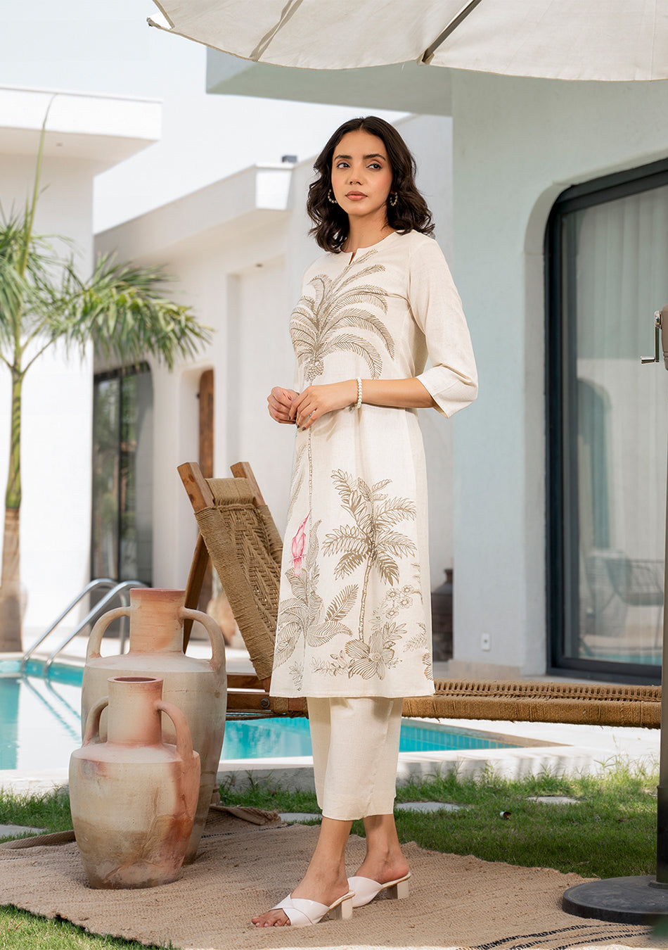 Off white Floral Printed Cotton A-line Fit Kurta Pant Set