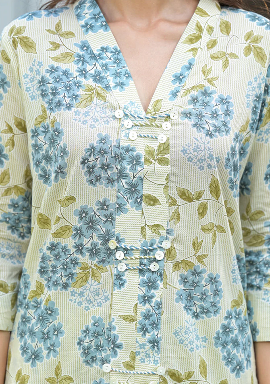 Green Floral Print Pure Cotton Straight Kurta with Trouser
