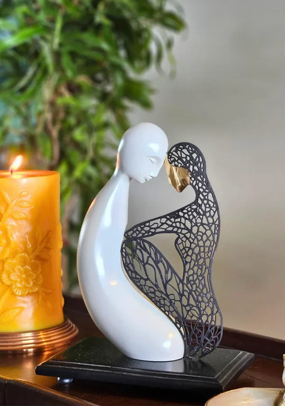Soulful Bond Sculpture