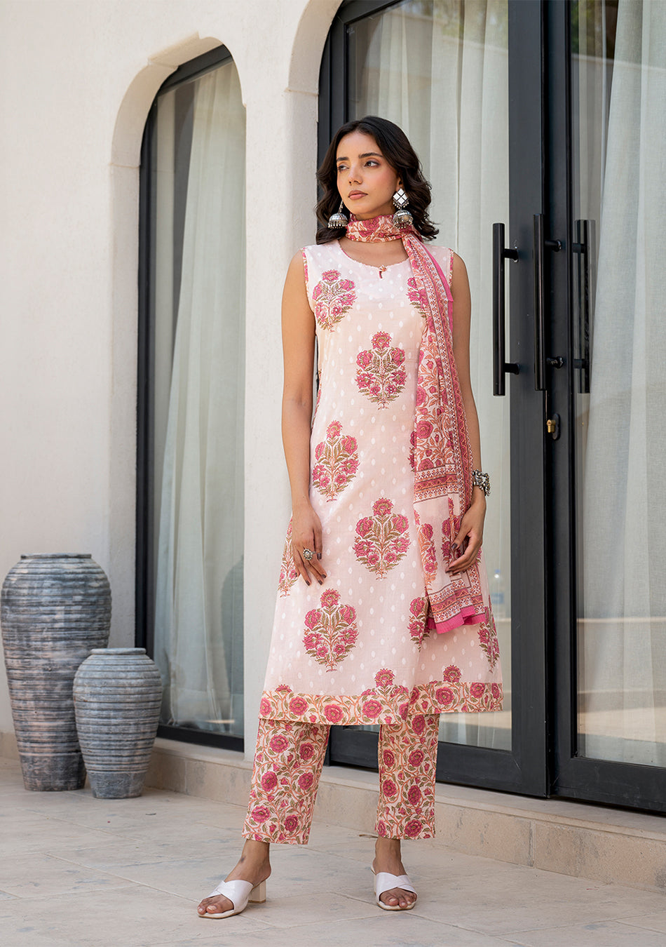 Pink Floral Printed Cotton Straight Fit Kurta Pant Set