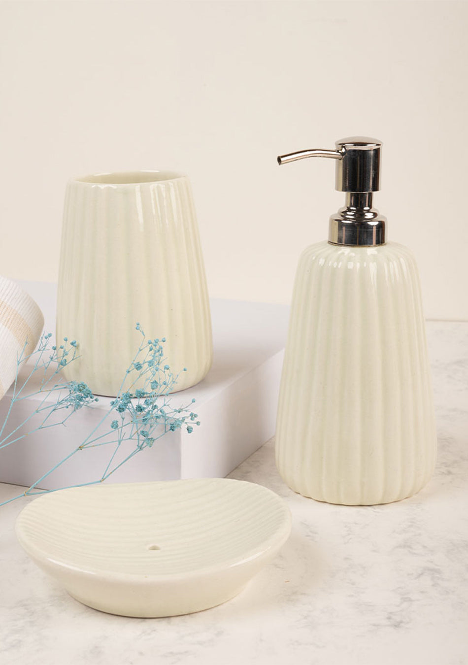 Lime Bathroom Set