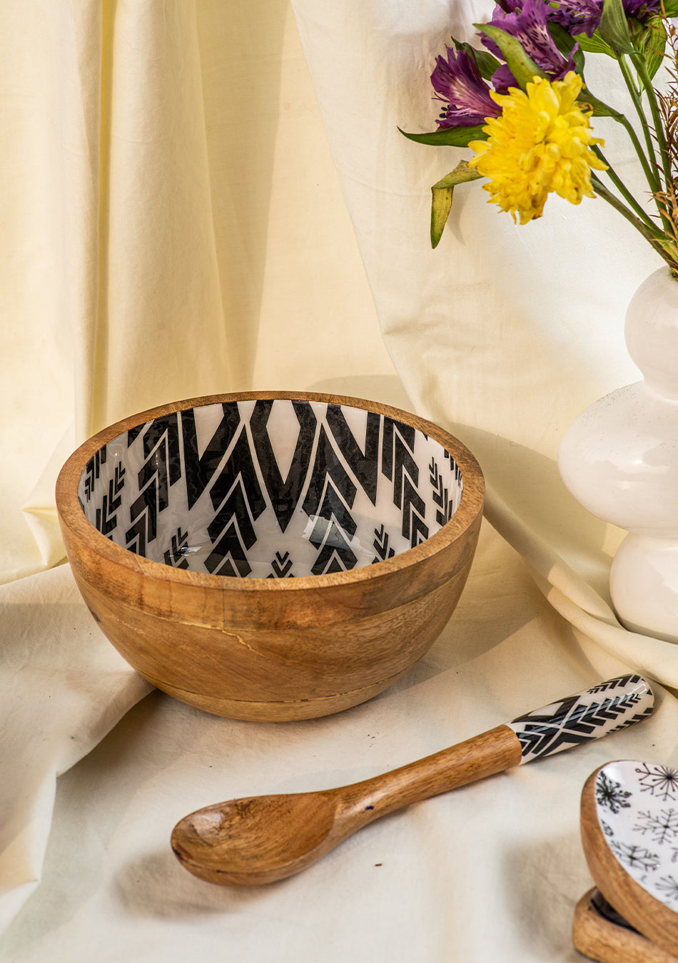 Zebra Salad Bowl with Serving Spoon