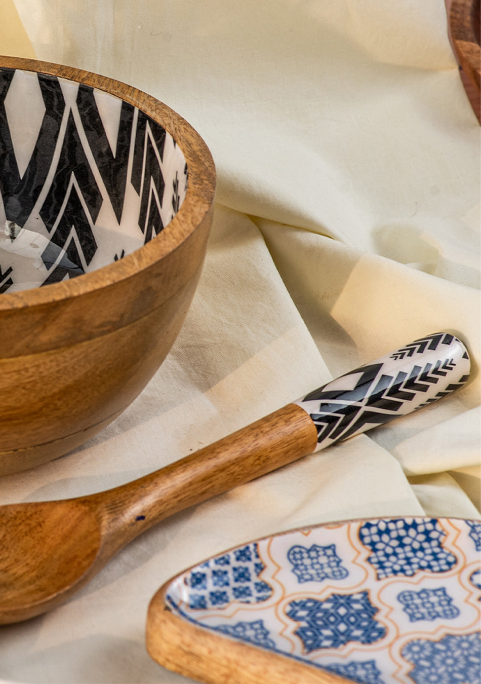 Zebra Salad Bowl with Serving Spoon