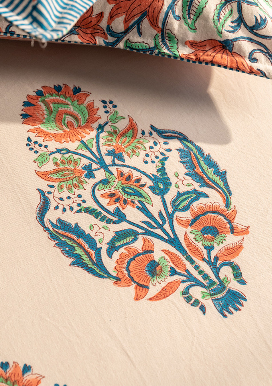 Apricot Bouquet Bedsheet