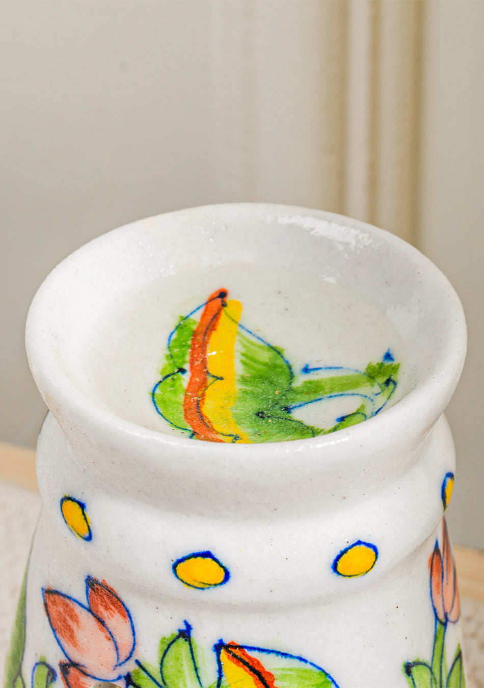 BLUE POTTERY WHITE FLORAL DIFFUSER
