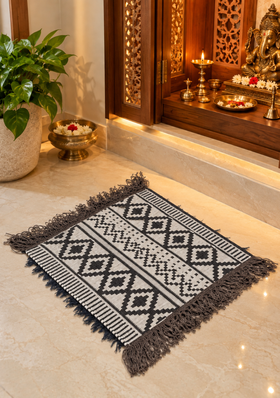 Aravalii Charcoal Tribal Geometric Mini Rug