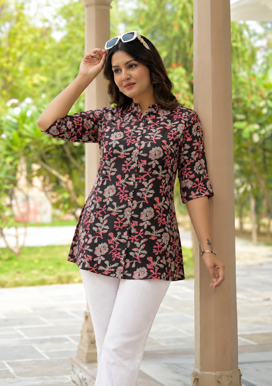 Black Coral Floral Top