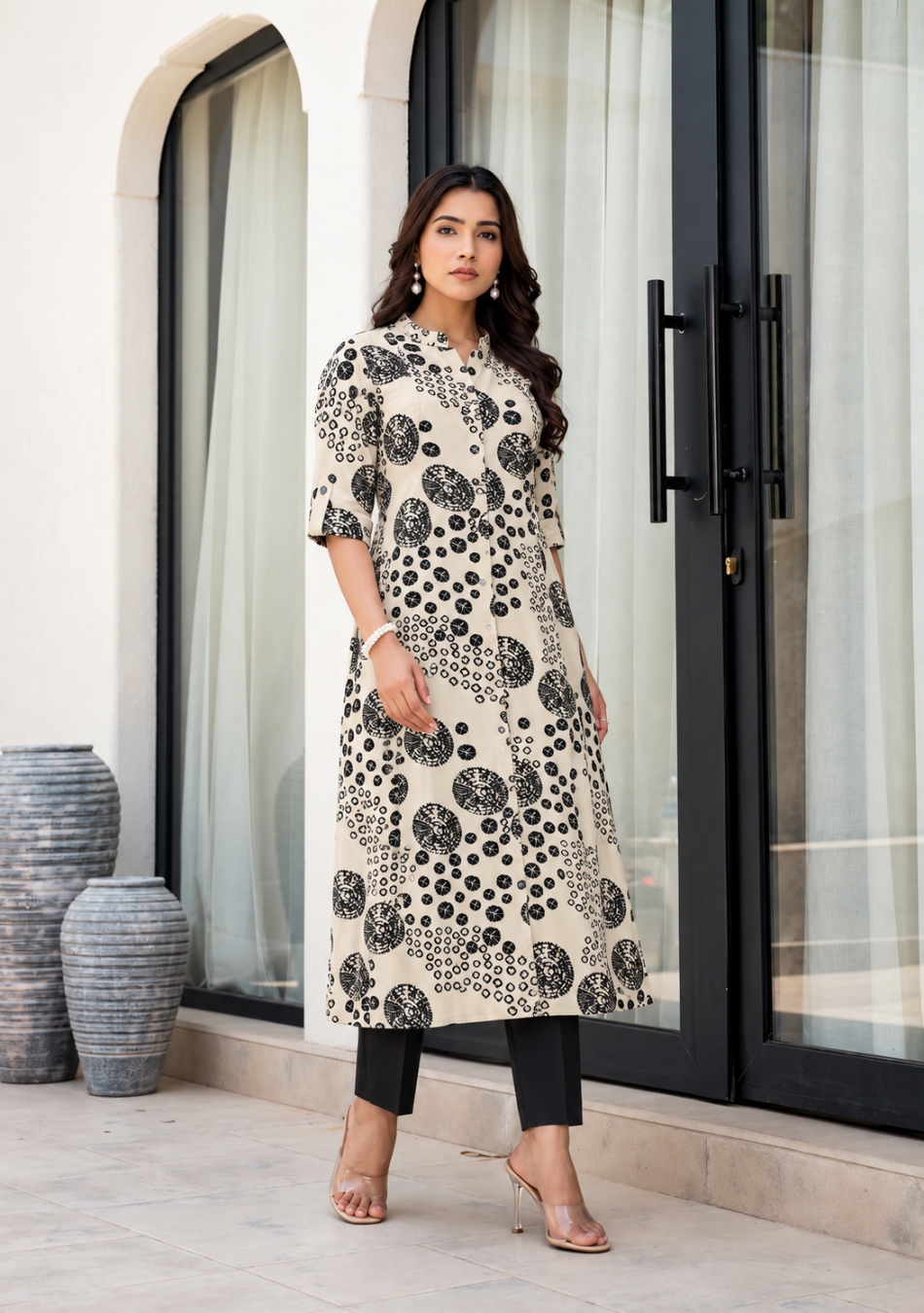 Ivory Noir Abstract Motif Kurta