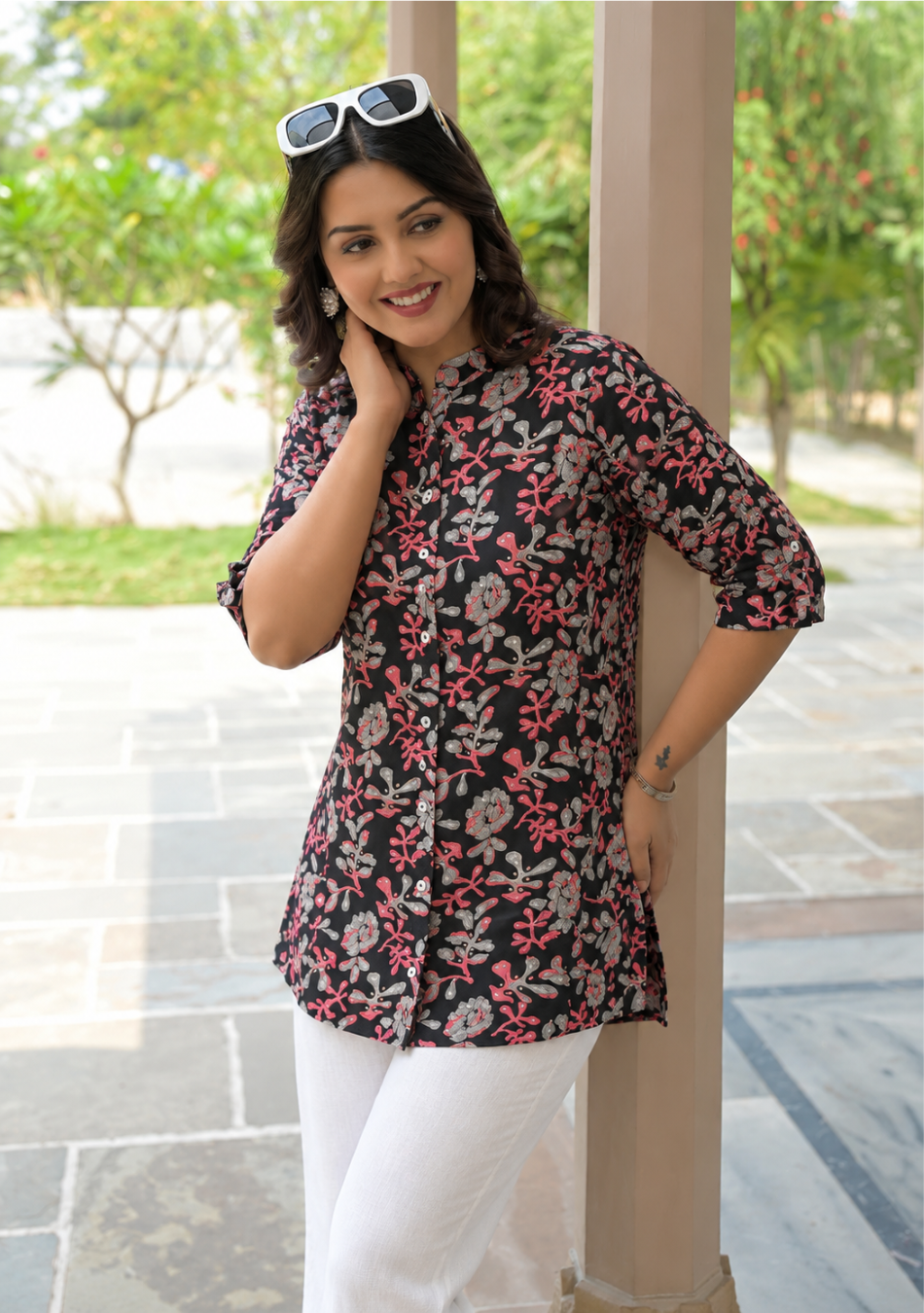 Black Coral Floral Top