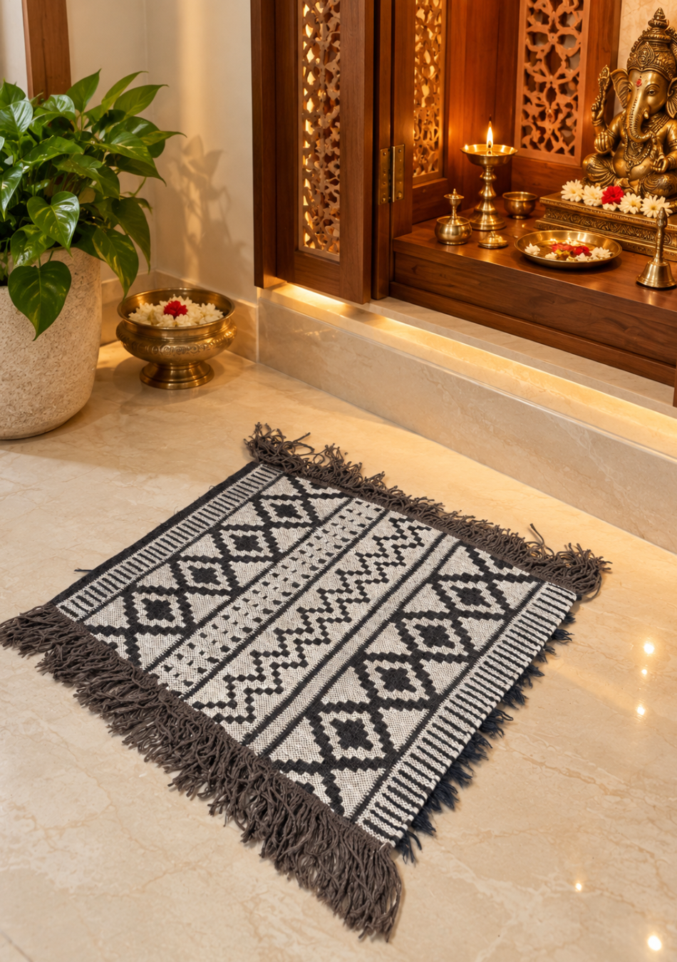 Aravalii Charcoal Tribal Geometric Mini Rug