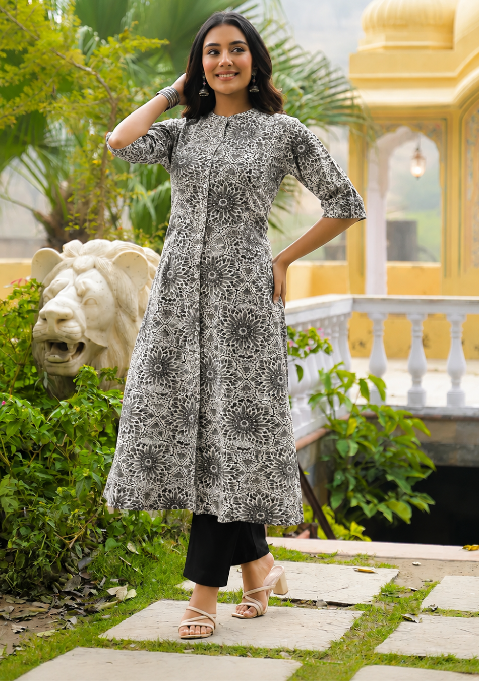 Aravalii Charcoal Floral A-Line Kurta