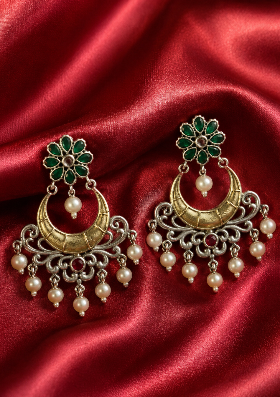 Lunar Green Bloom Dangler