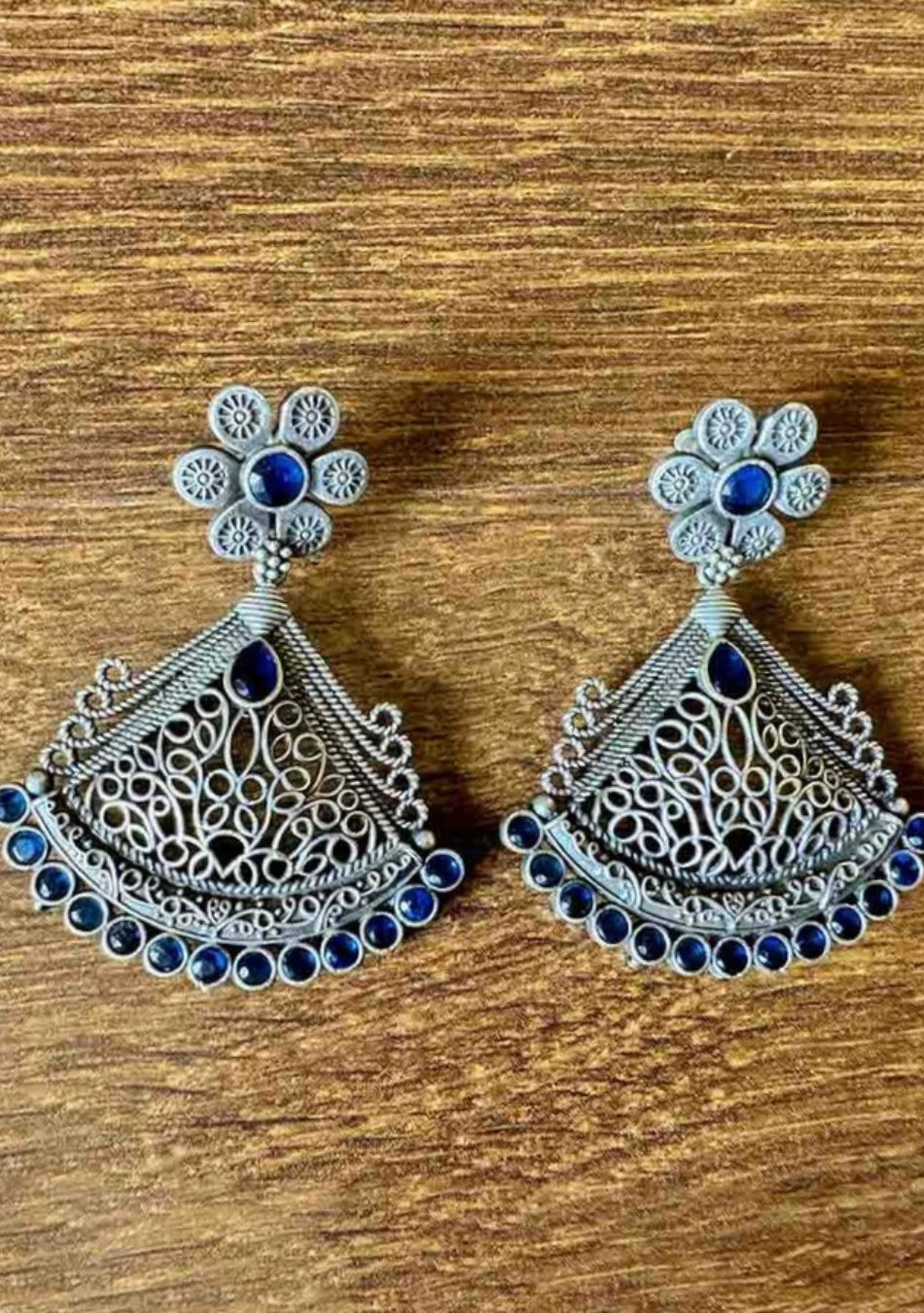 Navy Bloom Dangler