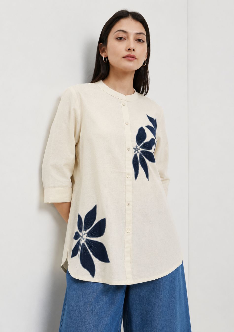 Aravalii Noir Petal Top