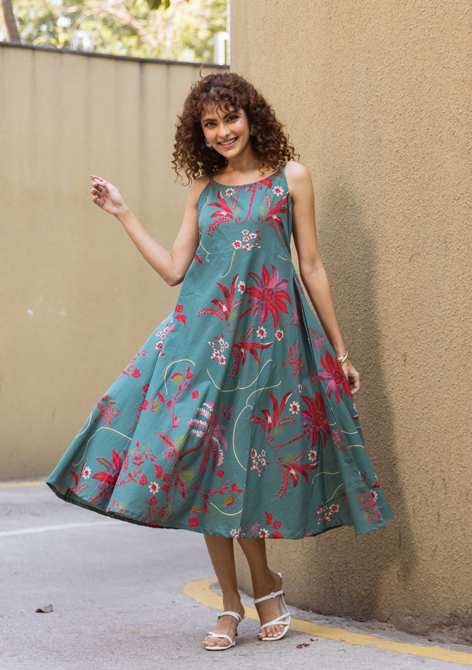 Green Scarlet dress
