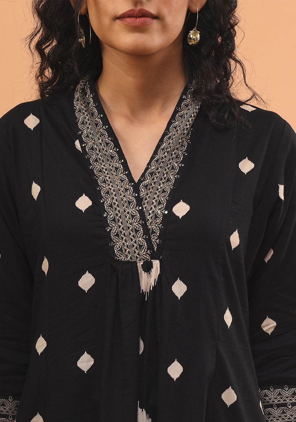 Black Ikkat Kurta Pant Set With Dupatta