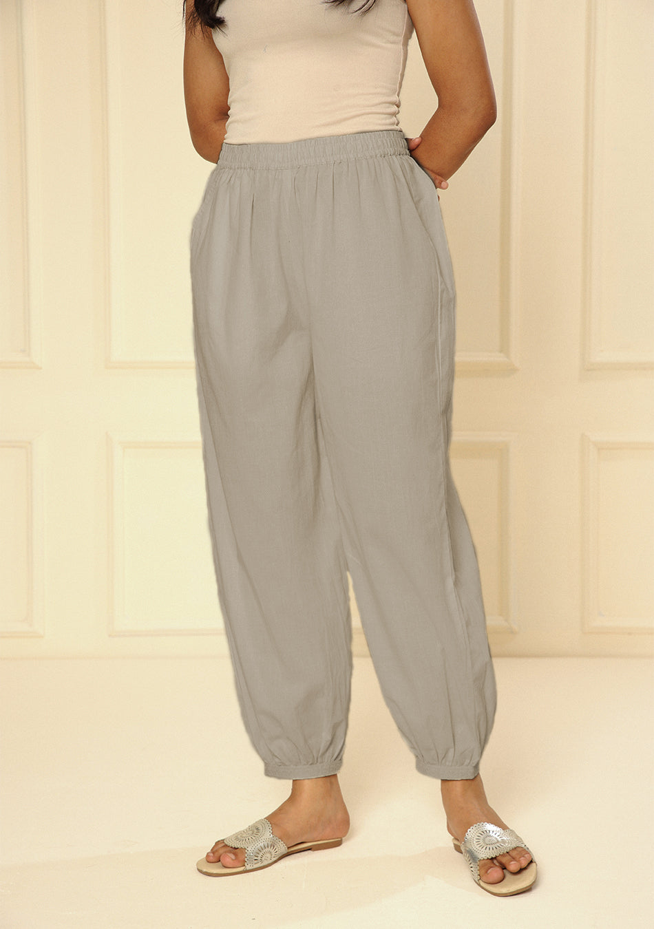 STONE EMBROIDERED LACE CUFF PANT