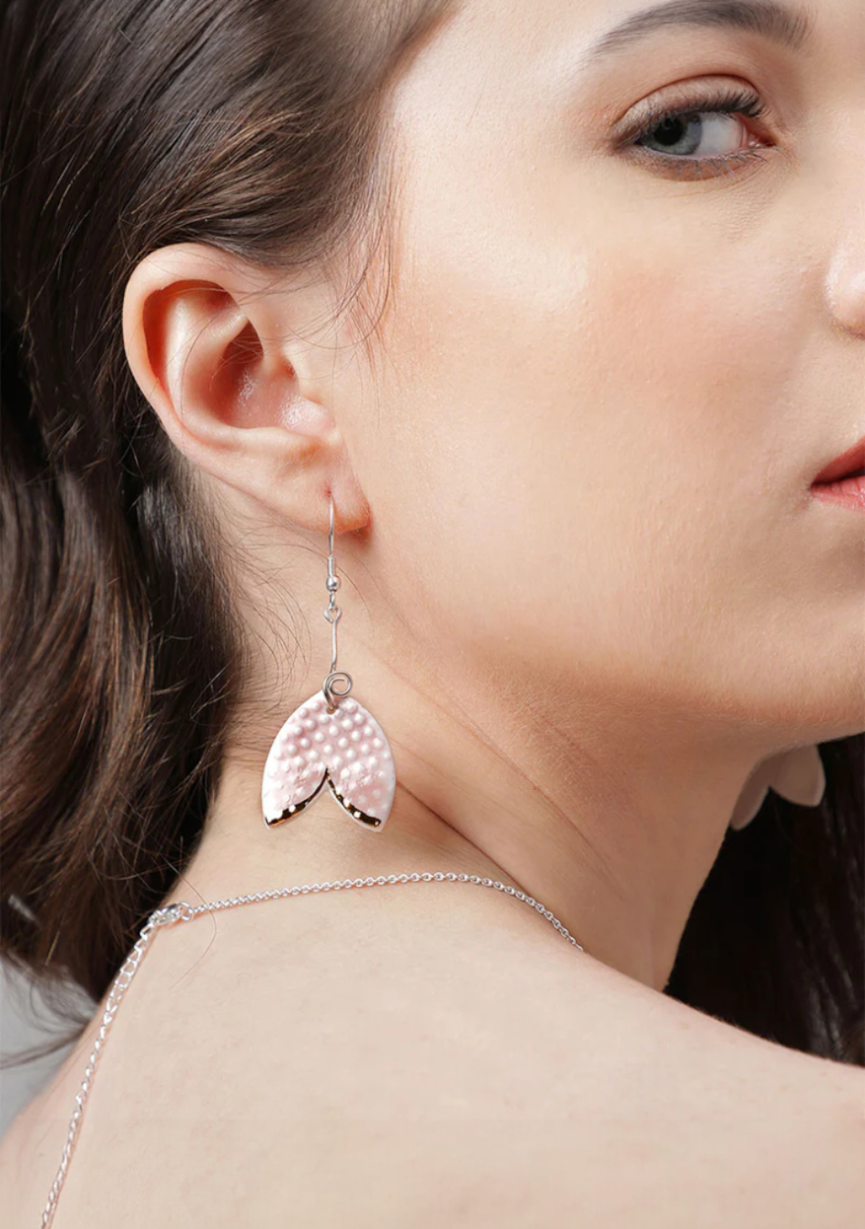 Rosy Fin Earring and Pendant Set