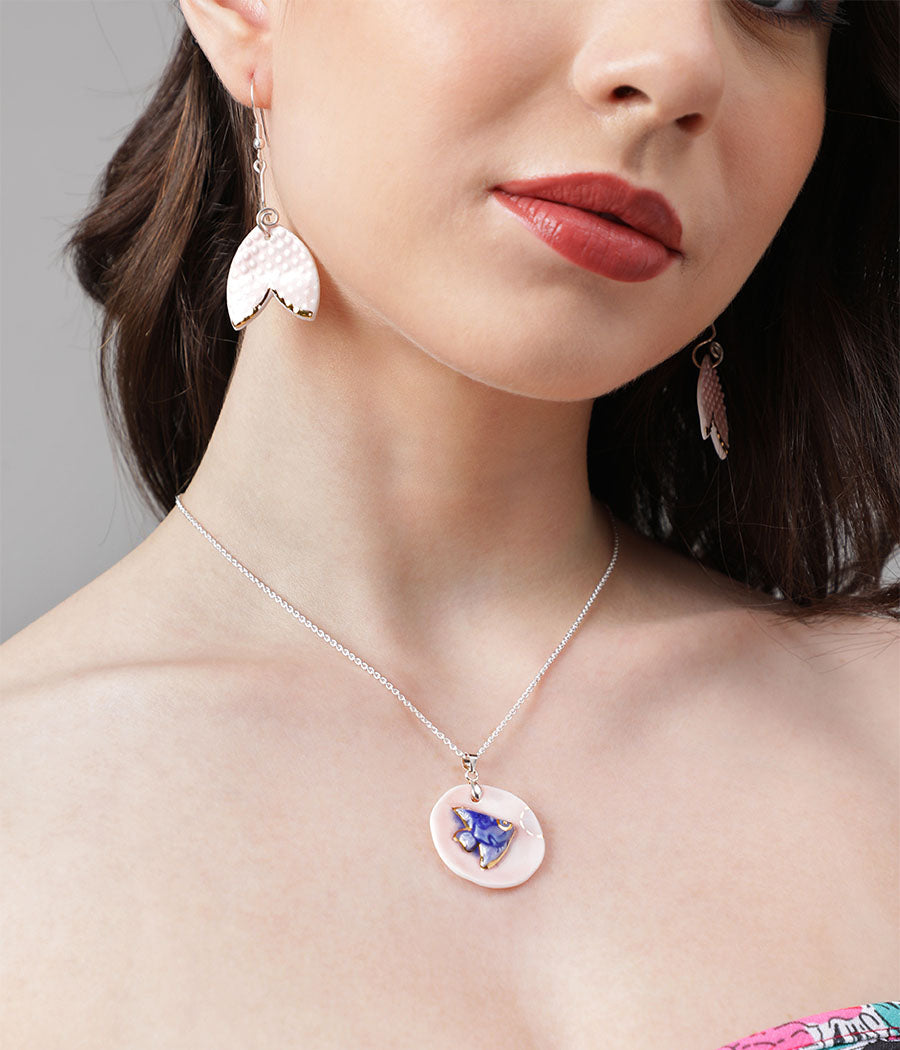 Rosy Fin Earring and Pendant Set