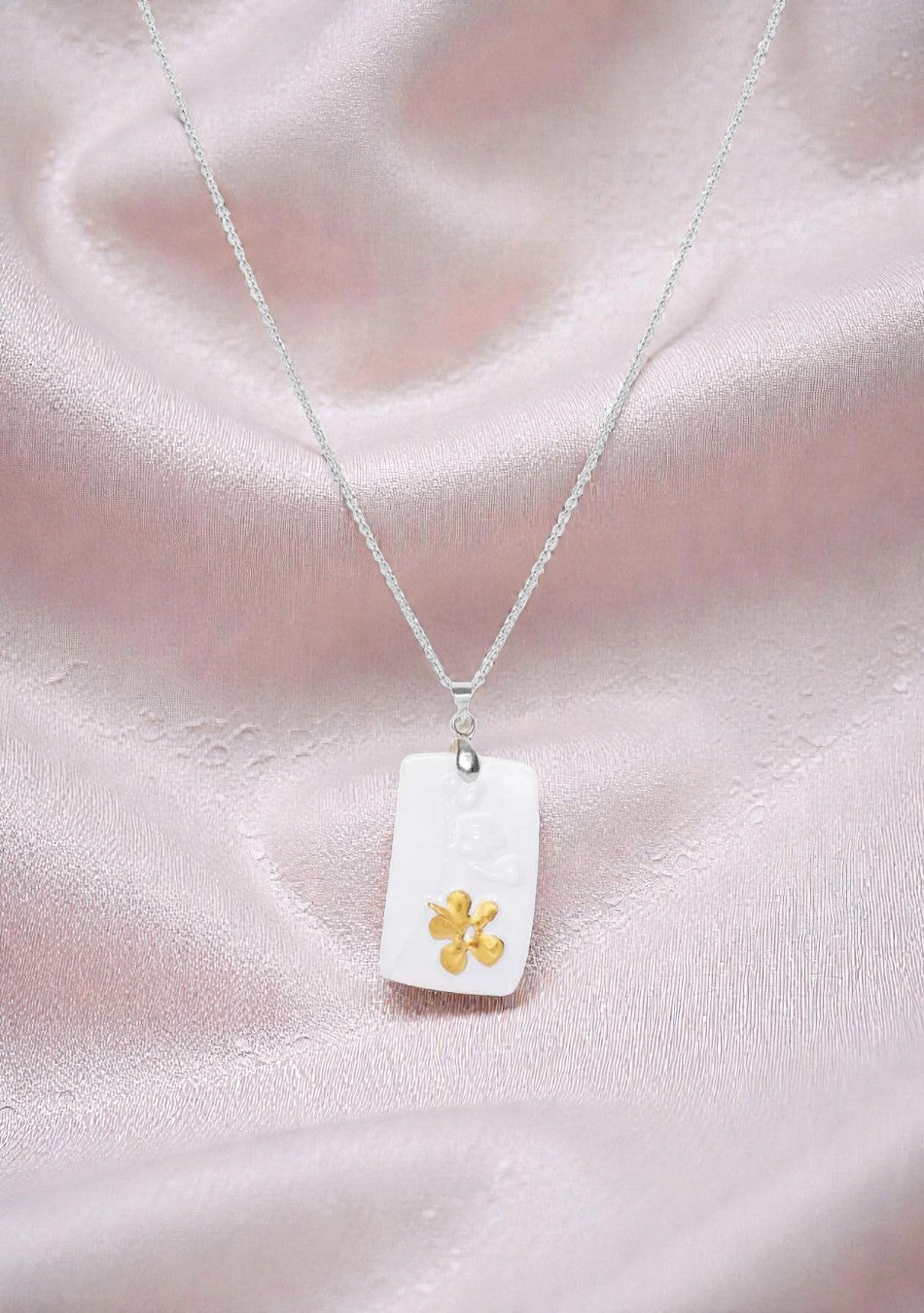 Pure Elegance White Earring and Pendant Set