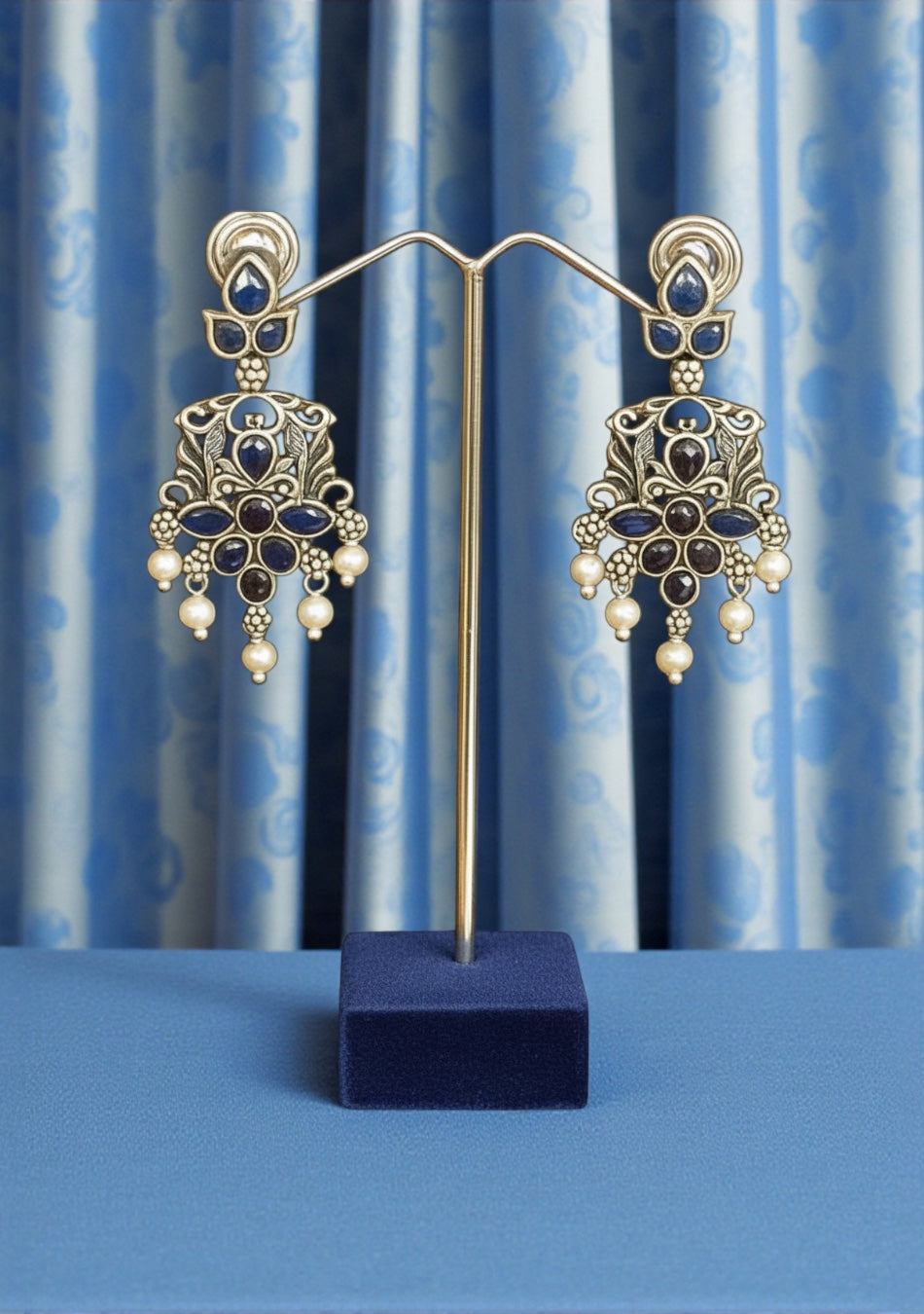 ROYAL BLUE PEARL ELEGANCE