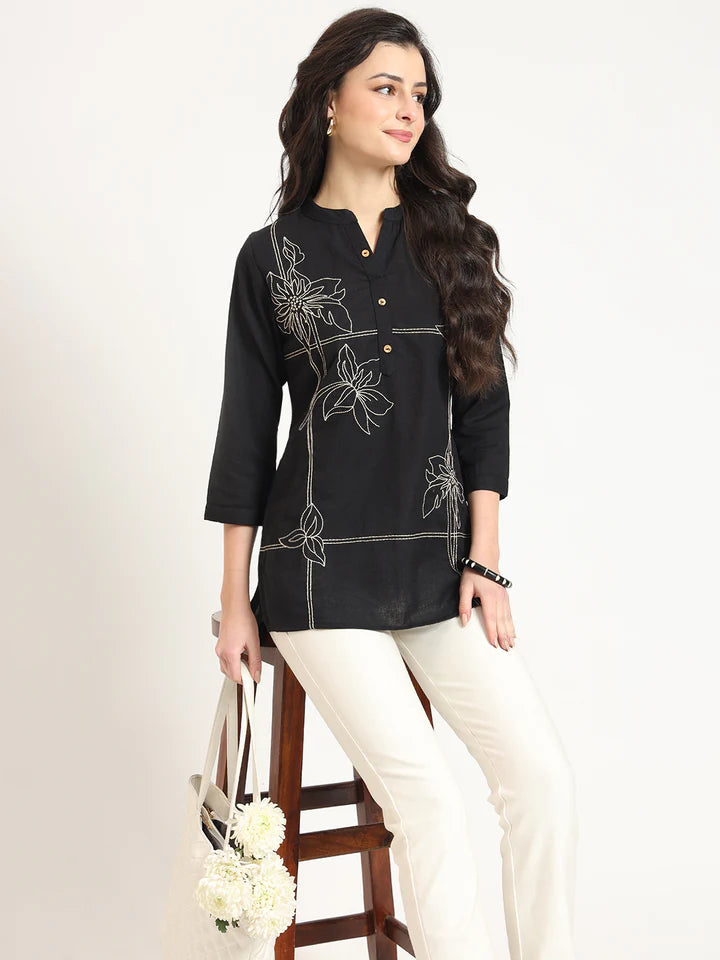 Black Embroidery Cotton Fabric Satraight Top