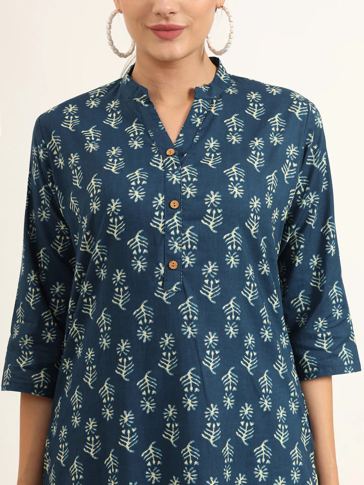 Blue Floral Print Pure Cotton Straight Kurta