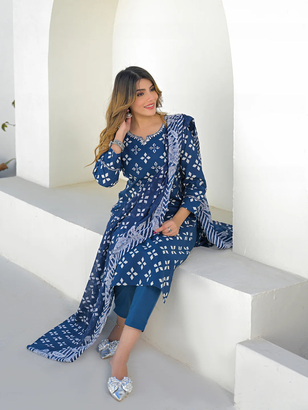 Blue Round Neck Cotton Straight Kurta Pant Set With Dupatta