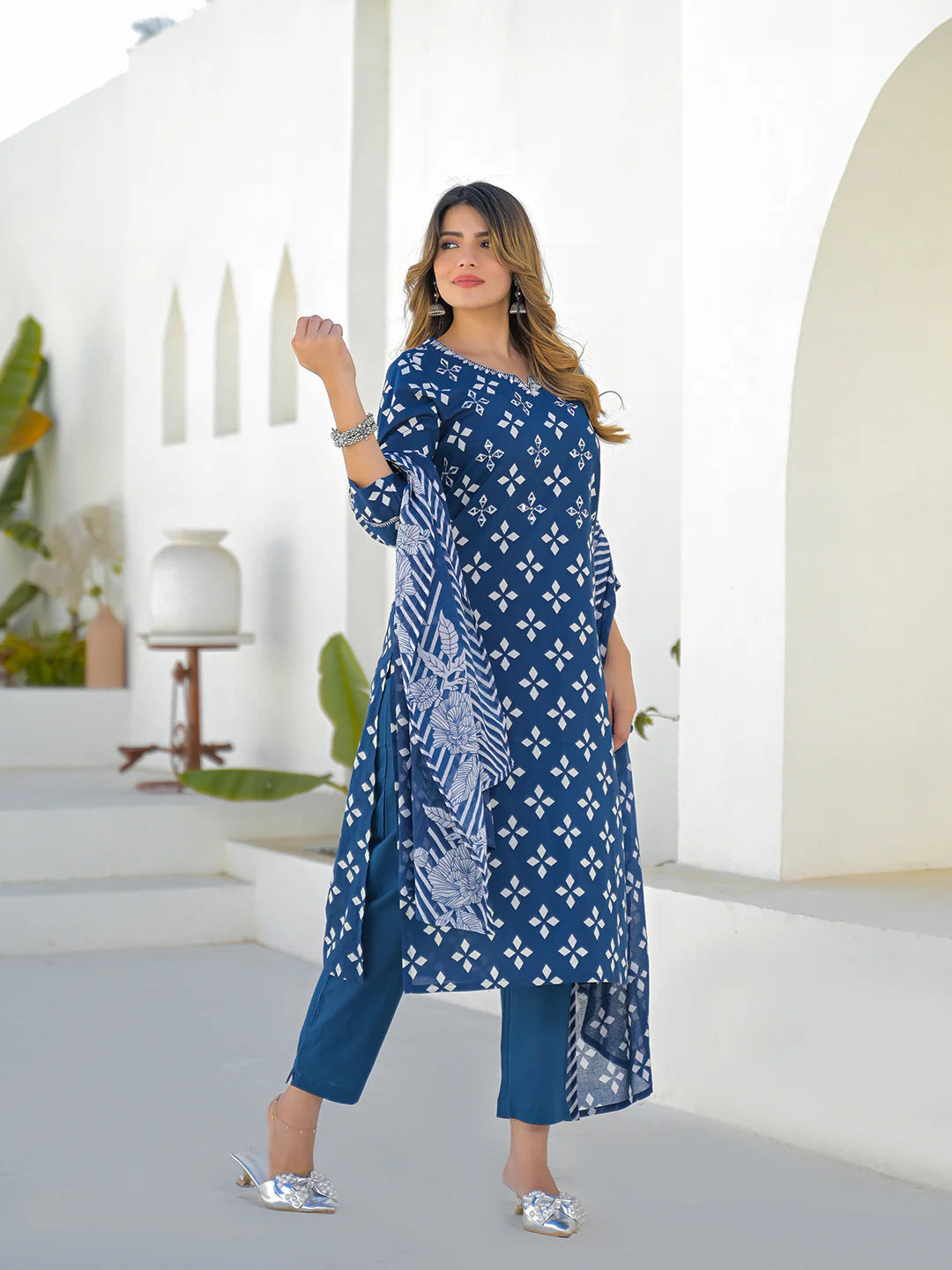 Blue Round Neck Cotton Straight Kurta Pant Set With Dupatta