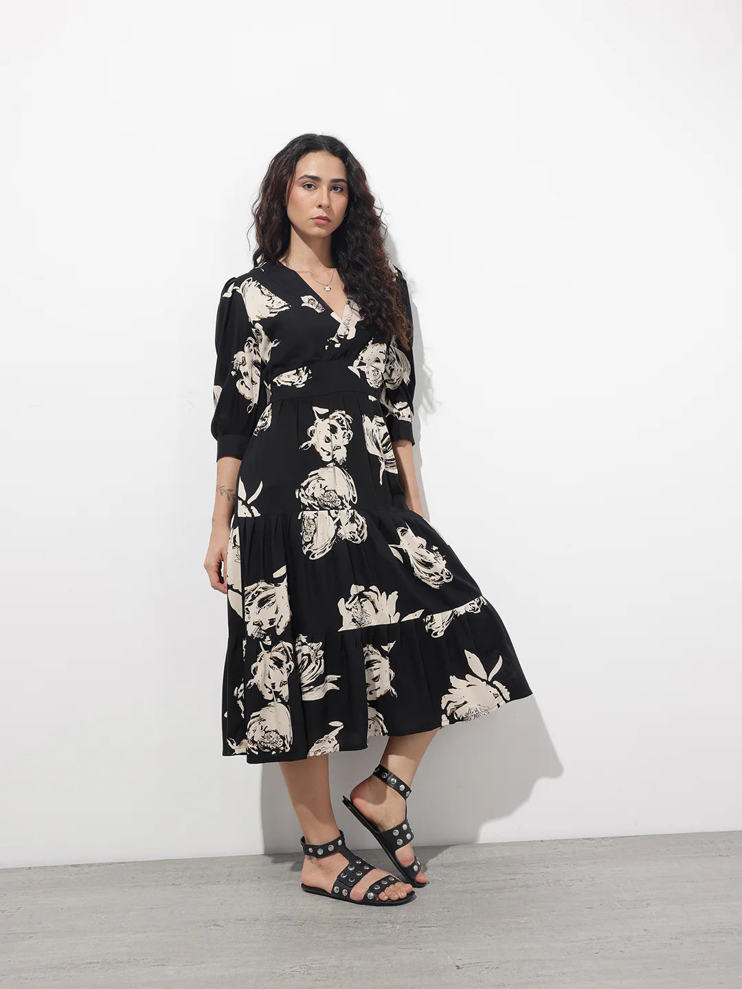 Aravalii Black V-Neck Midi Dress