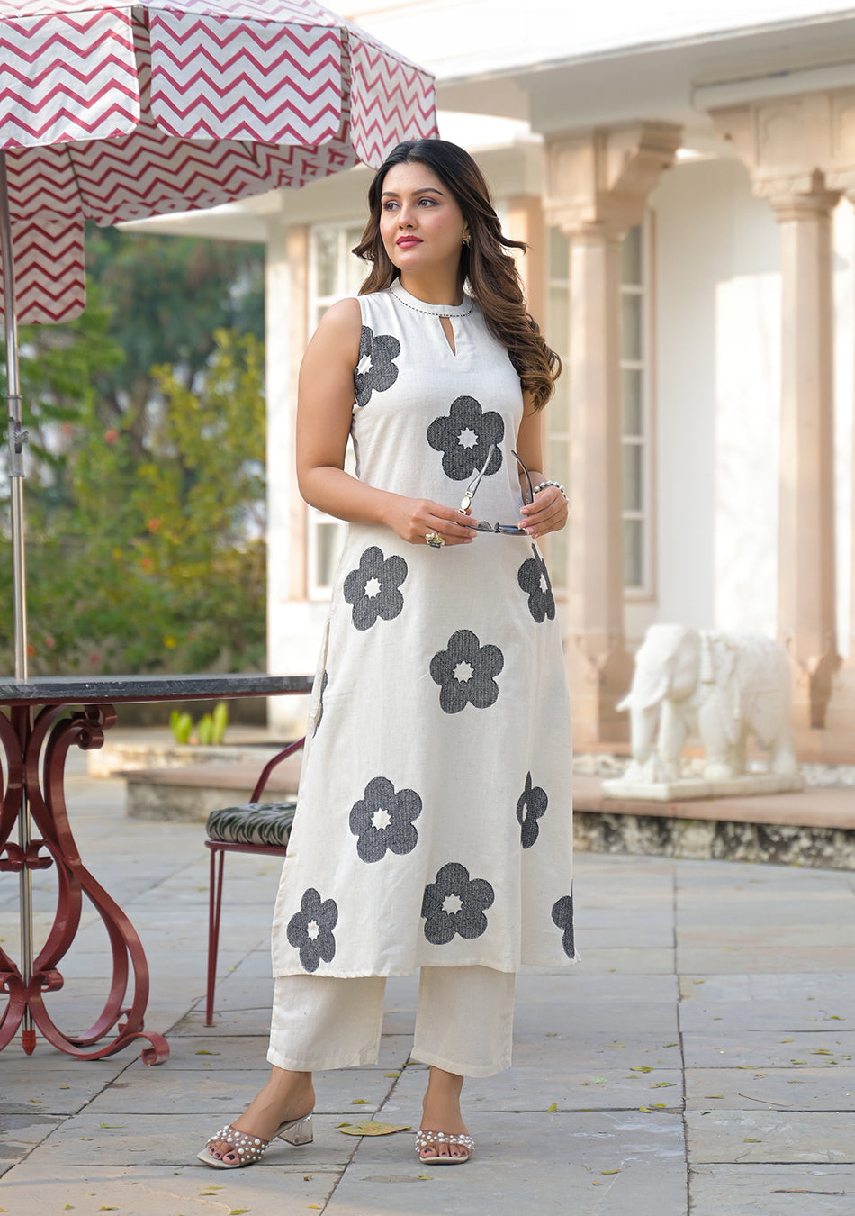 ARAVALII EMBROIDERED BLACK FLOWER CO-ORD SET